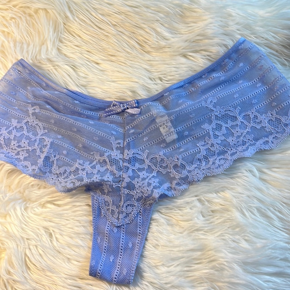 Chantelle size M new